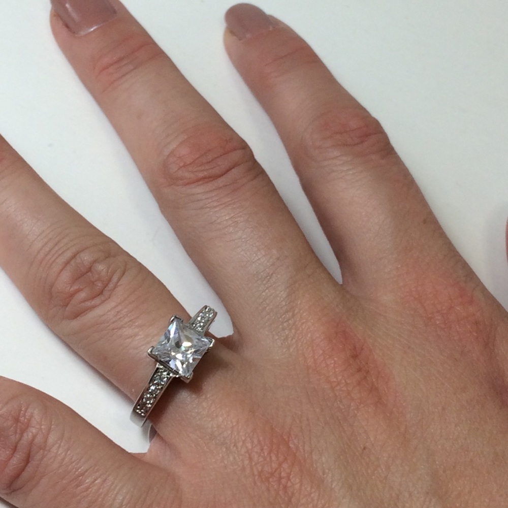 Sterling 925 Size 9 engagement Square Stone Ring